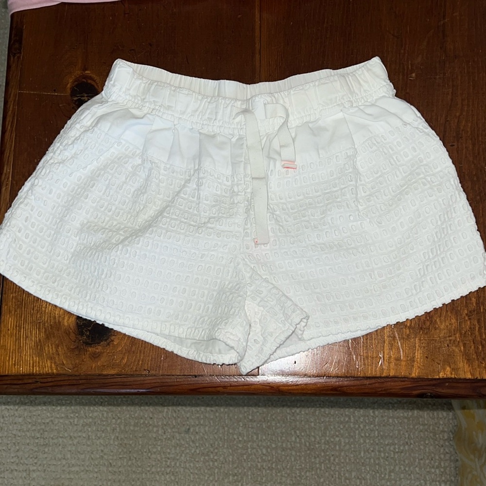 White Crewcuts Short w/ drawstring waist Great Condition